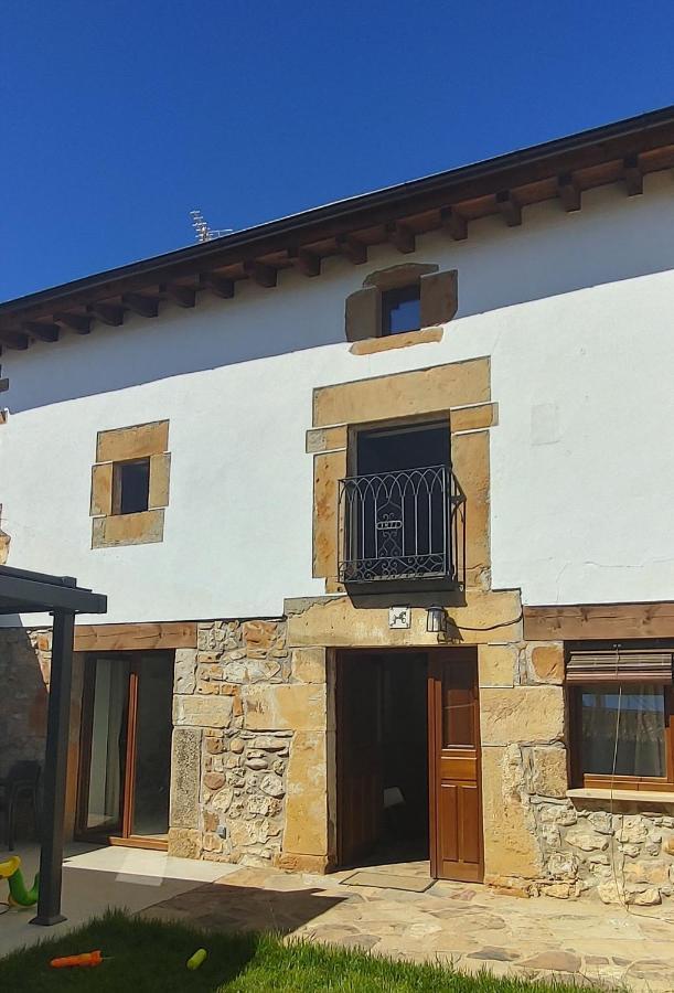 Casa Del Medio Villa Fuentecantos Luaran gambar