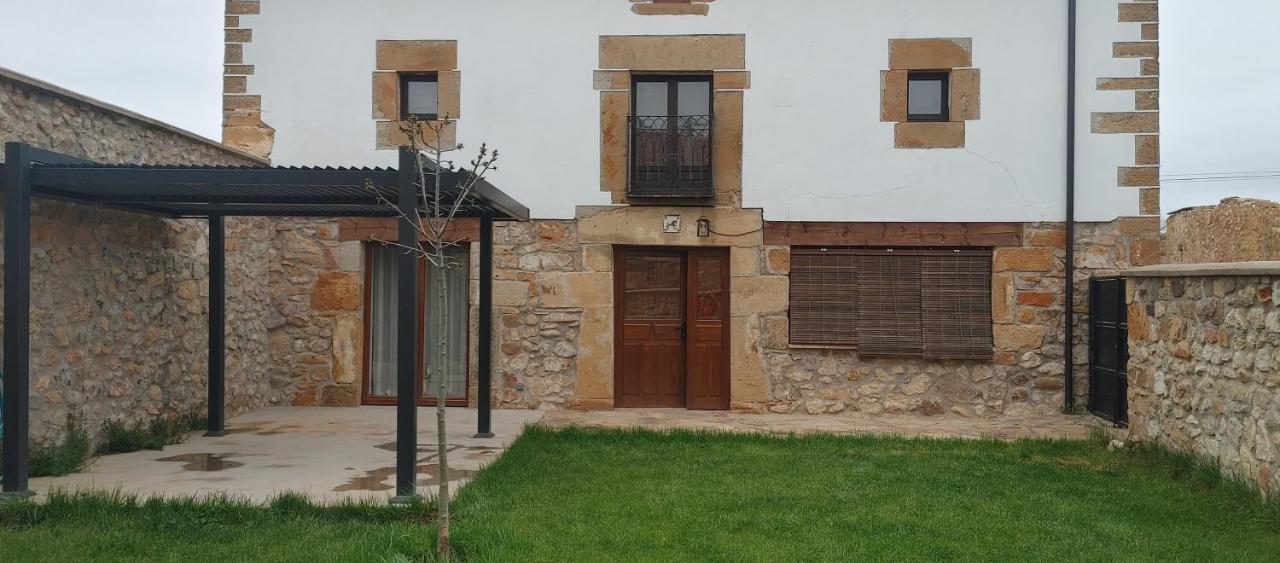 Casa Del Medio Villa Fuentecantos Luaran gambar
