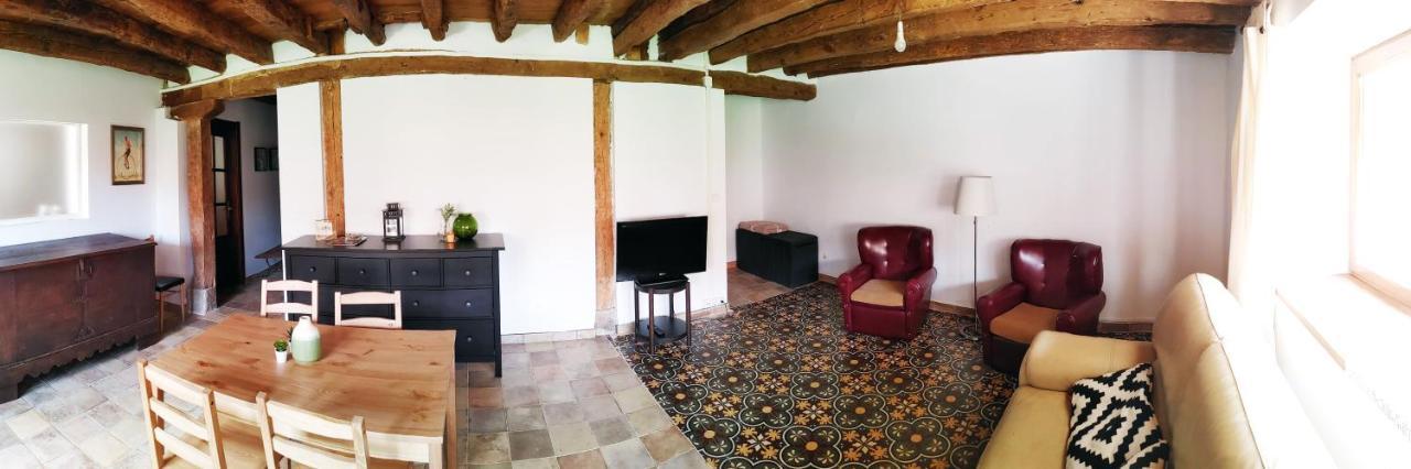 Casa Del Medio Villa Fuentecantos Luaran gambar