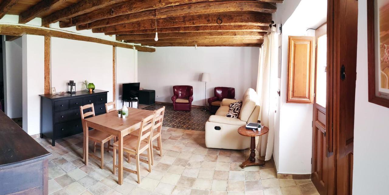 Casa Del Medio Villa Fuentecantos Luaran gambar